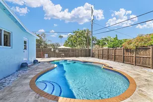 1218 SW 2nd Ave, Pompano Beach, FL 33060 - Photo 2