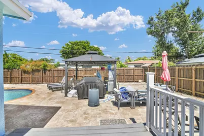 1218 SW 2nd Avenue, Pompano Beach, FL 33060 - Photo 20