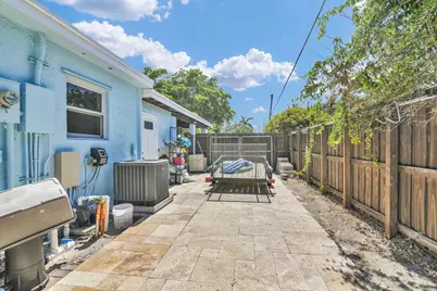 1218 SW 2nd Avenue, Pompano Beach, FL 33060 - Photo 26