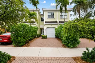 1226 NE 14th Ave, Fort Lauderdale, FL 33304 - Photo 2