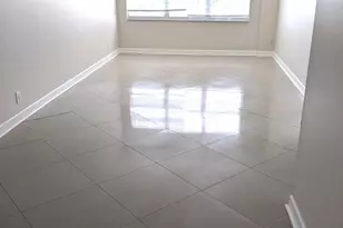 2555 NE 11th St, Fort Lauderdale, FL 33304 - Photo 32