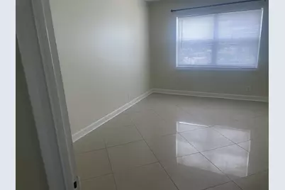 2555 NE 11th Street #803, Fort Lauderdale, FL 33304 - Photo 14