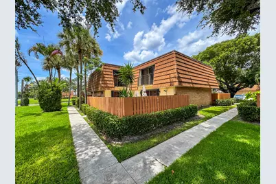 187 Charter Way, West Palm Beach, FL 33407 - Photo 2