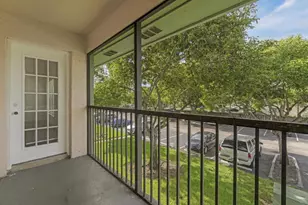 8771 NW 39th St, Sunrise, FL 33351 - Photo 16