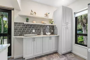 11355 Pond View Dr, Wellington, FL 33414 - Photo 8
