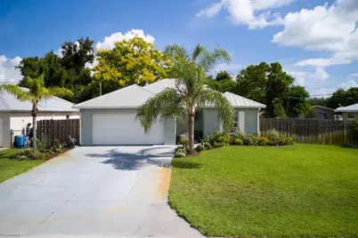1189 NW 15th Street, Stuart, FL 34994 - Photo 2