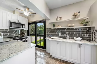 11355 Pond View Drive #D202, Wellington, FL 33414 - Photo 4