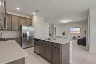4601 Pinehurst Trail E, Oakland Park, FL 33309 - Photo 10