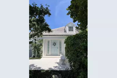 117 Via Vizcaya, Palm Beach, FL 33480 - Photo 2