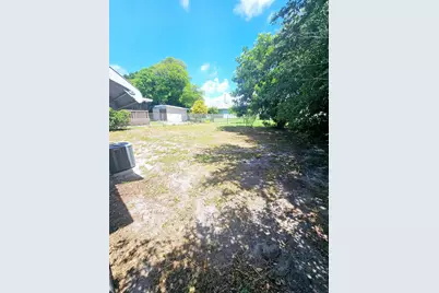 1556 W 20th Street, Riviera Beach, FL 33404 - Photo 8