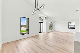 15931 Canosa Ct, Wellington, FL 33414 - Photo 6