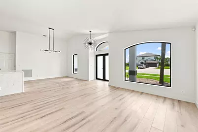 15931 Canosa Court, Wellington, FL 33414 - Photo 4