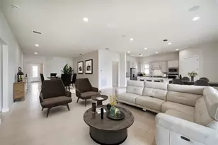 818 SE Courances Dr, Port Saint Lucie, FL 34984 - Photo 36