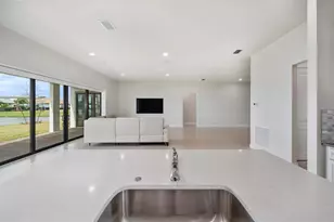 818 SE Courances Dr, Port Saint Lucie, FL 34984 - Photo 14