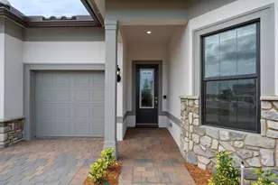 818 SE Courances Dr, Port Saint Lucie, FL 34984 - Photo 8