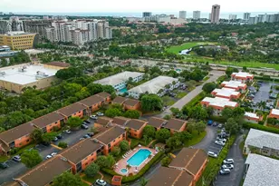 50 SE 12th St, Boca Raton, FL 33432 - Photo 18