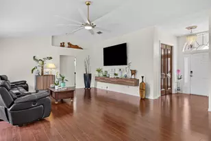 5758 Benbow Ct, Port Saint Lucie, FL 34986 - Photo 6
