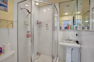 2756 NE 35th St, Fort Lauderdale, FL 33306 - Photo 32