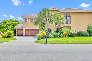 3546 Collonade Dr, Wellington, FL 33449 - Photo 2
