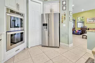 3546 Collonade Dr, Wellington, FL 33449 - Photo 8