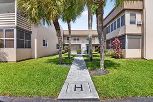 352 Piedmont H, Delray Beach, FL 33484 - Photo 2