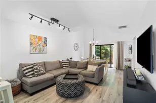 324 City View Dr, Fort Lauderdale, FL 33311 - Photo 6