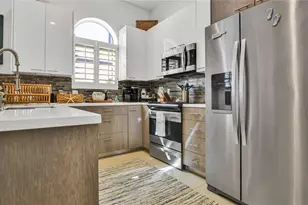816 NE 7th St, Fort Lauderdale, FL 33304 - Photo 10
