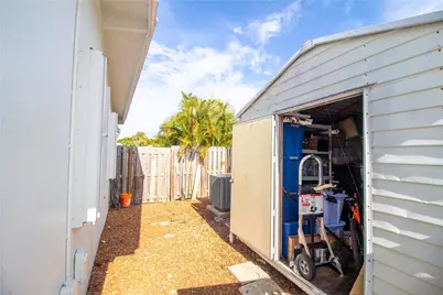 925 SE 14th Avenue, Deerfield Beach, FL 33441 - Photo 42