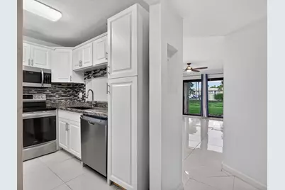 5540 Lakeside Drive #102, Margate, FL 33063 - Photo 4