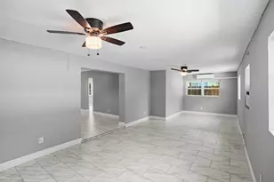 1751 Lauderdale Manor Dr, Fort Lauderdale, FL 33311 - Photo 4
