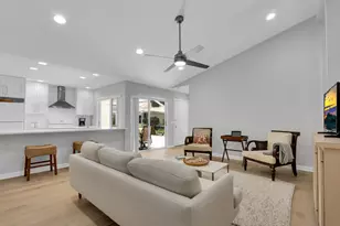 7904 Chapman Oak Ct, Palm Beach Gardens, FL 33410 - Photo 8