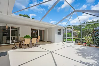 7904 Chapman Oak Court, Palm Beach Gardens, FL 33410 - Photo 4