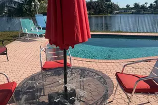 2181 NW 94th Ave, Pembroke Pines, FL 33024 - Photo 10