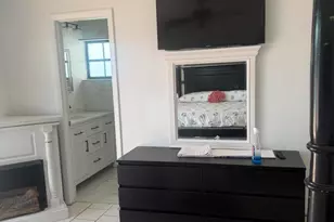 2181 NW 94th Ave, Pembroke Pines, FL 33024 - Photo 30