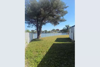 2181 NW 94th Avenue, Pembroke Pines, FL 33024 - Photo 12