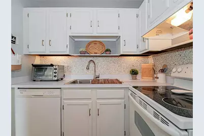 75 Royal Oak Court #204, Vero Beach, FL 32962 - Photo 4