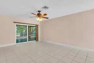 11115 NW 37th St, Coral Springs, FL 33065 - Photo 8