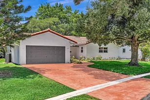 11115 NW 37th St, Coral Springs, FL 33065 - Photo 1