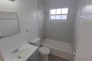 7511 Venetian St, Miramar, FL 33023 - Photo 8