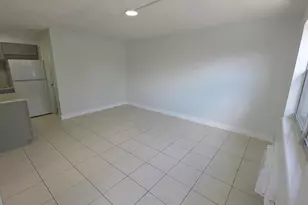 7311 Venetian St, Miramar, FL 33023 - Photo 2