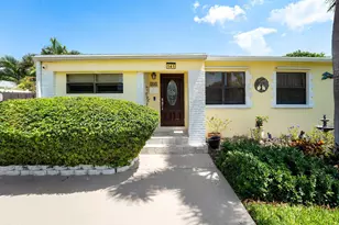 141 Date Palm Dr, Lake Park, FL 33403 - Photo 32