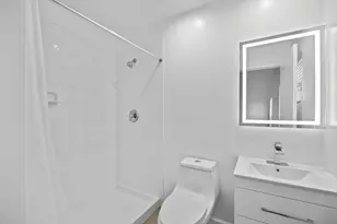 136 Sparrow Dr, Royal Palm Beach, FL 33411 - Photo 14