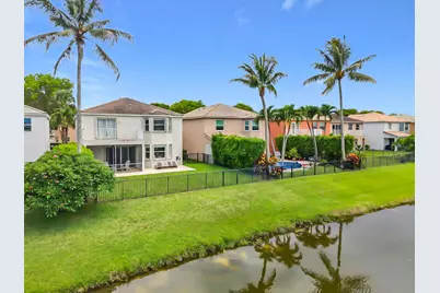 1154 Oakwater Drive, Royal Palm Beach, FL 33411 - Photo 28