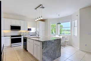 1154 Oakwater Dr, Royal Palm Beach, FL 33411 - Photo 10