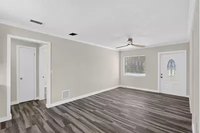2205 N 44th Street, Fort Pierce, FL 34946 - Photo 8