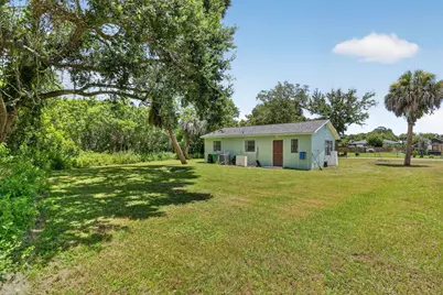 2205 N 44th Street, Fort Pierce, FL 34946 - Photo 28