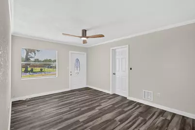 2205 N 44th Street, Fort Pierce, FL 34946 - Photo 6