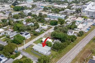 222 SE 3rd St, Boynton Beach, FL 33435 - Photo 4