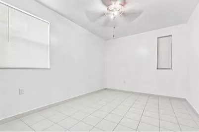 8800 NW 33 Avenue Road, Miami, FL 33147 - Photo 26