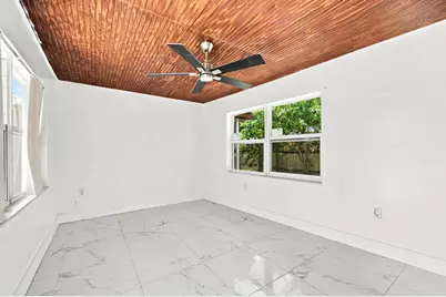 8800 NW 33 Avenue Road, Miami, FL 33147 - Photo 28